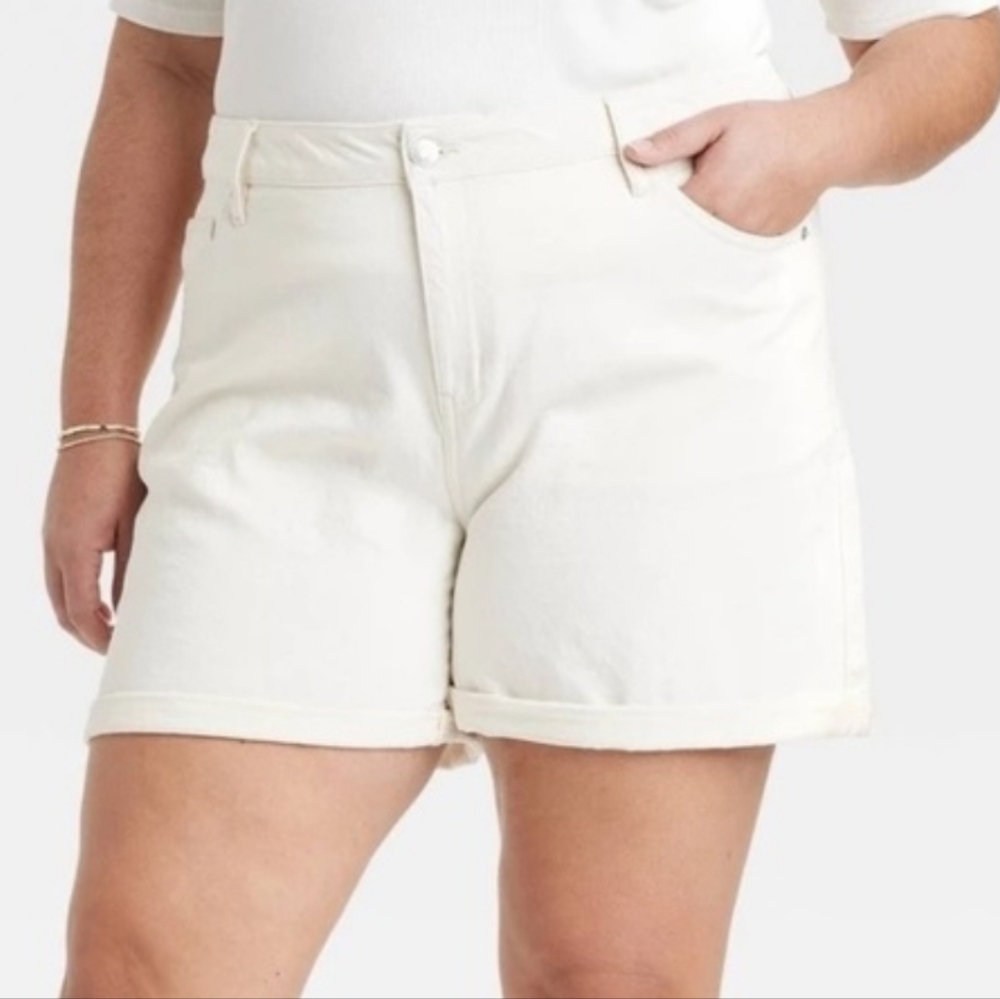 New Ava & Viv Women's Midi Shorts In Oatmeal Size 26W